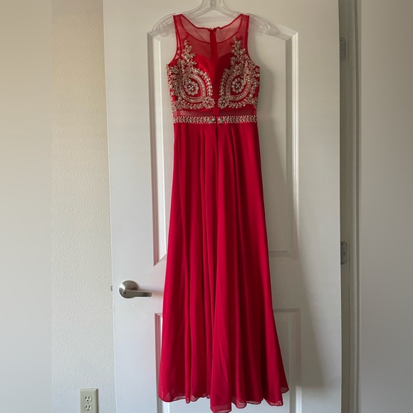 Red prom dress - Picture 2 of 4